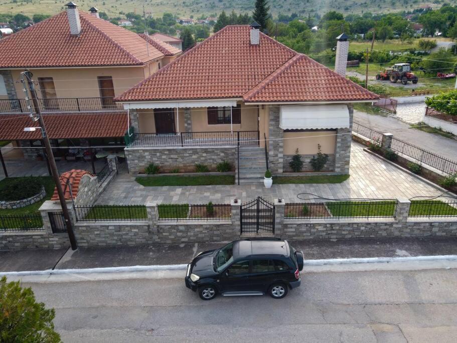 Βίλα Για Όλες Τις Εποχές Του Χρόνου Kozani Esterno foto